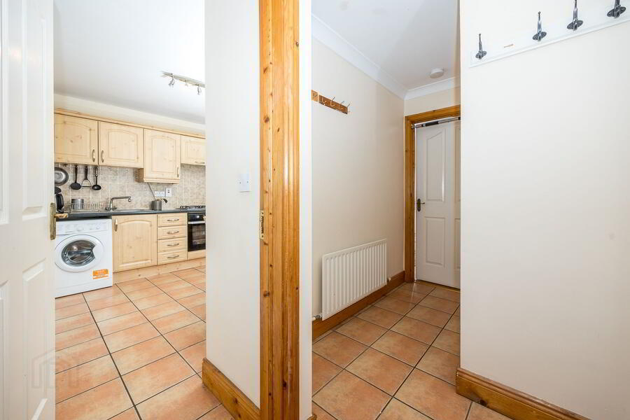 4 Cairn Court 2 of 19
