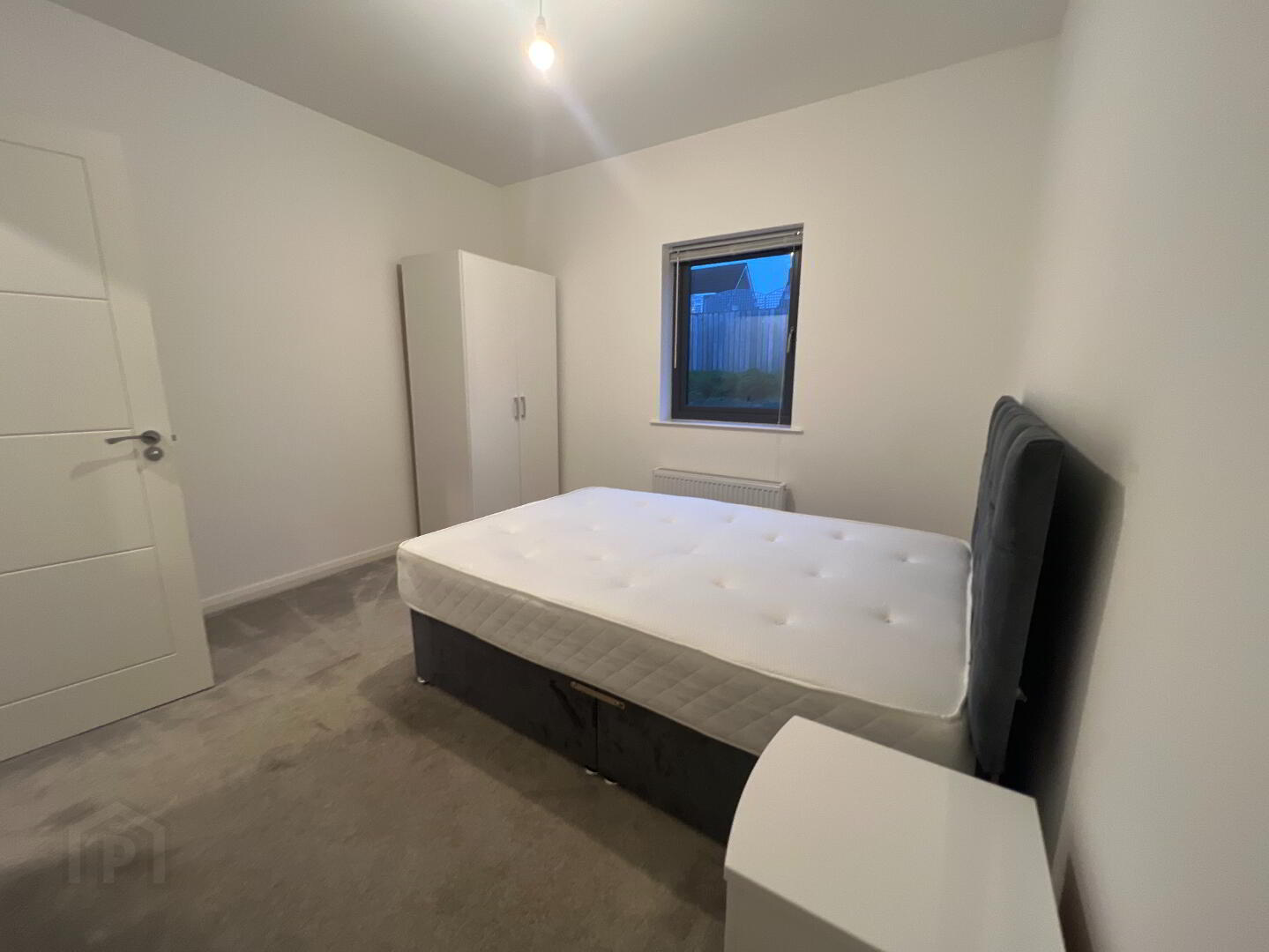 35 Cotton Hall, 5 Faulkner Road 6 of 11