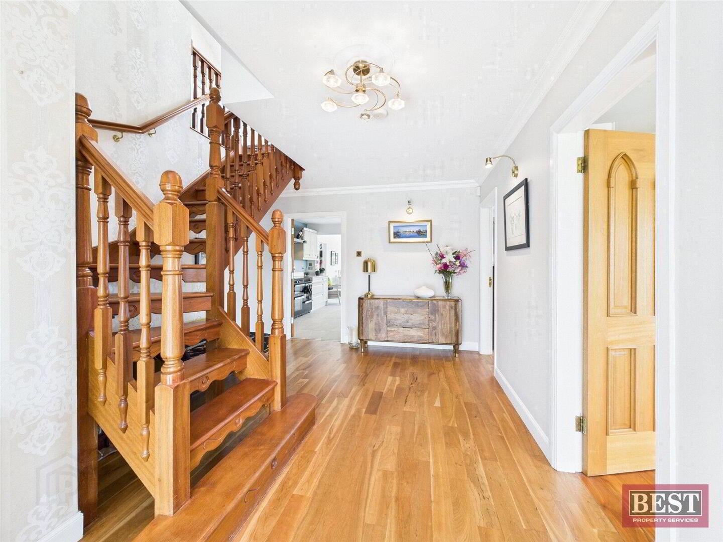 6 Cedar Mews 11 of 36