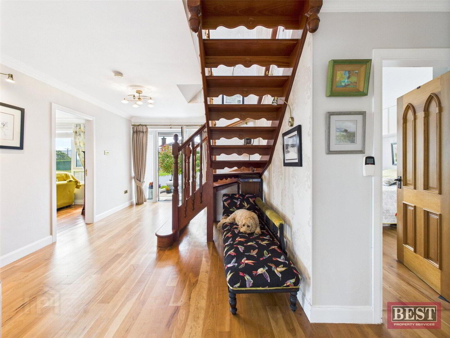 6 Cedar Mews 12 of 36