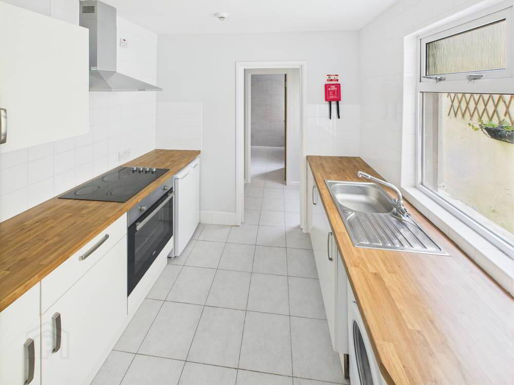 Apartment 1 9 Wolseley Street 3 of 6