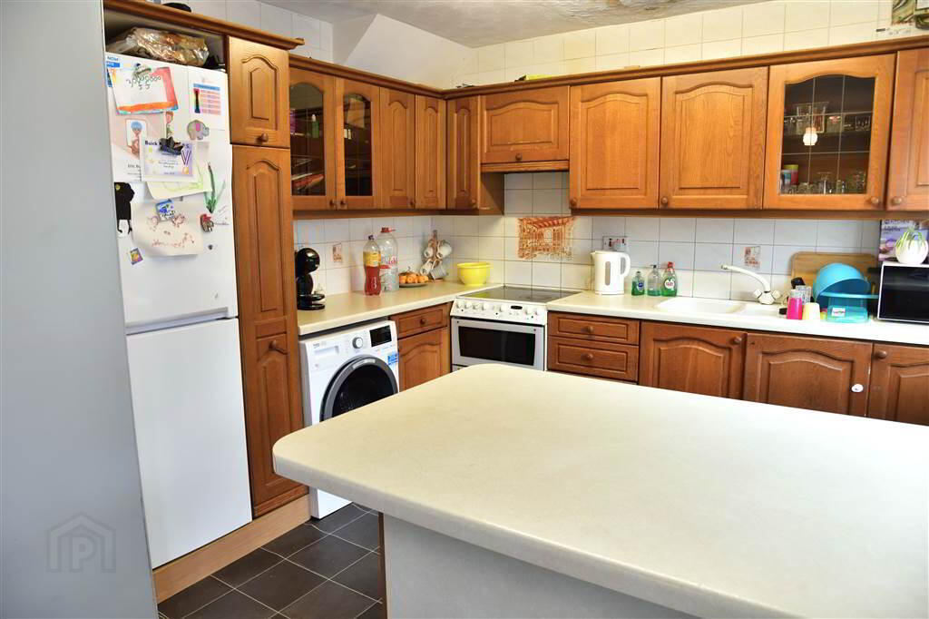 122 Tobar Park 12 of 32