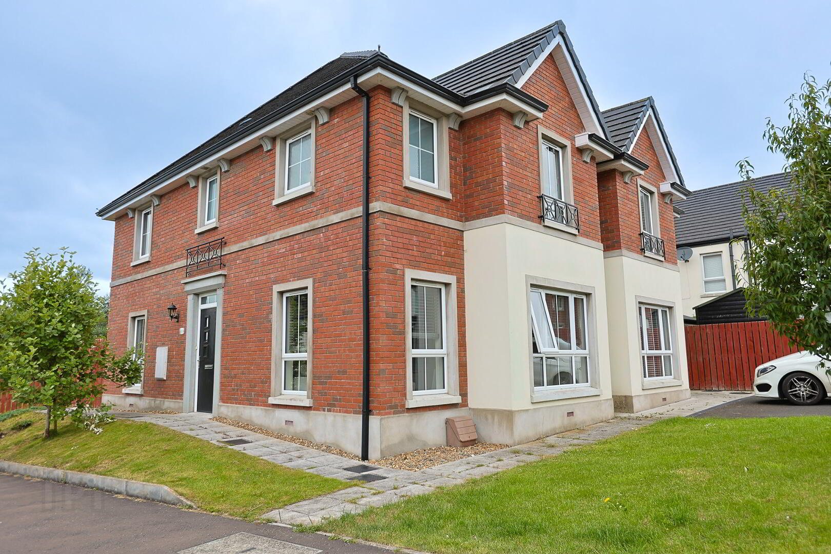 56 Parsons Gate 1 of 70