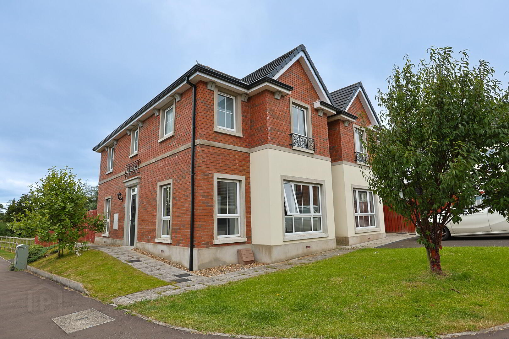 56 Parsons Gate 2 of 70