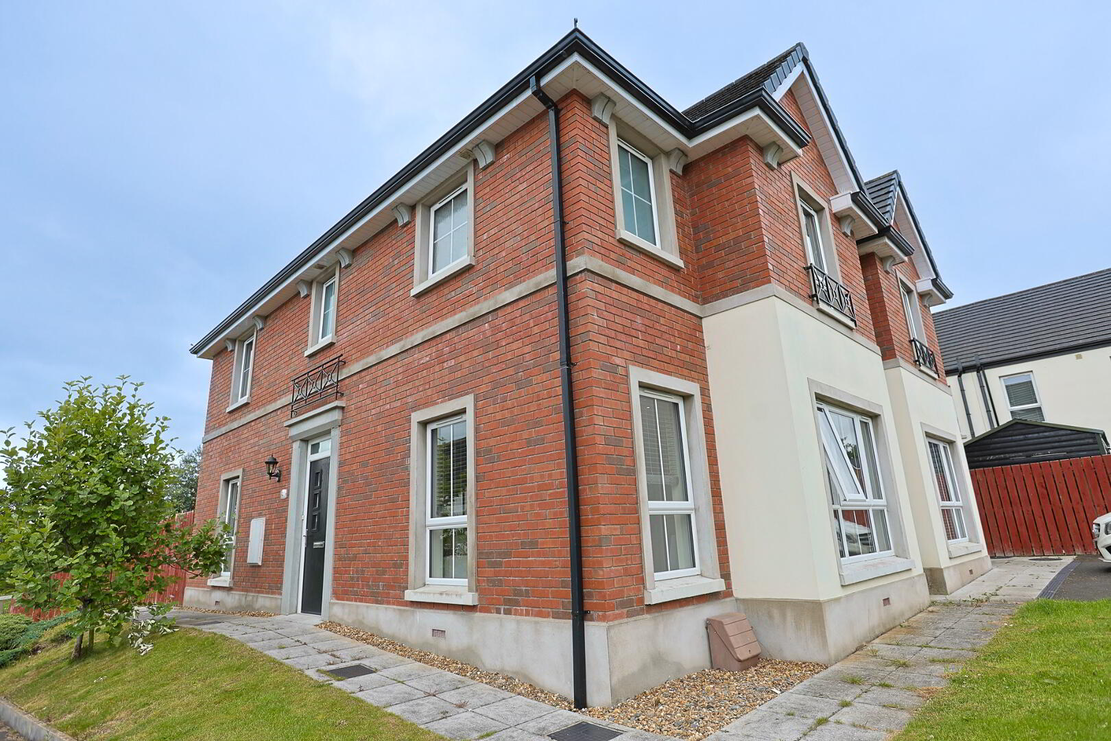 56 Parsons Gate 3 of 70