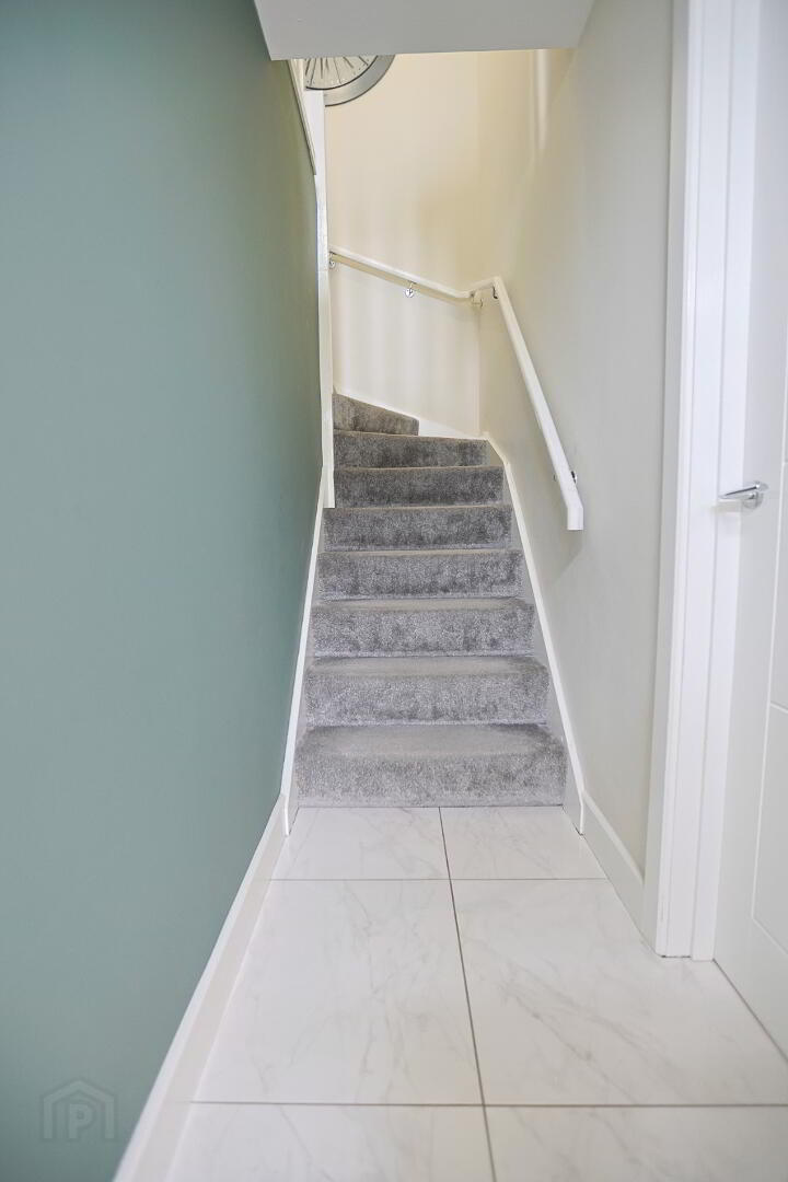 56 Parsons Gate 31 of 70