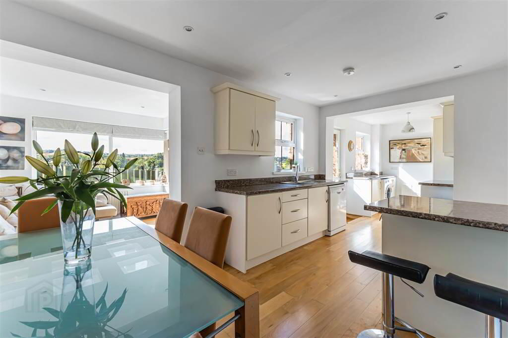 26 Edenderry Cottages 5 of 18