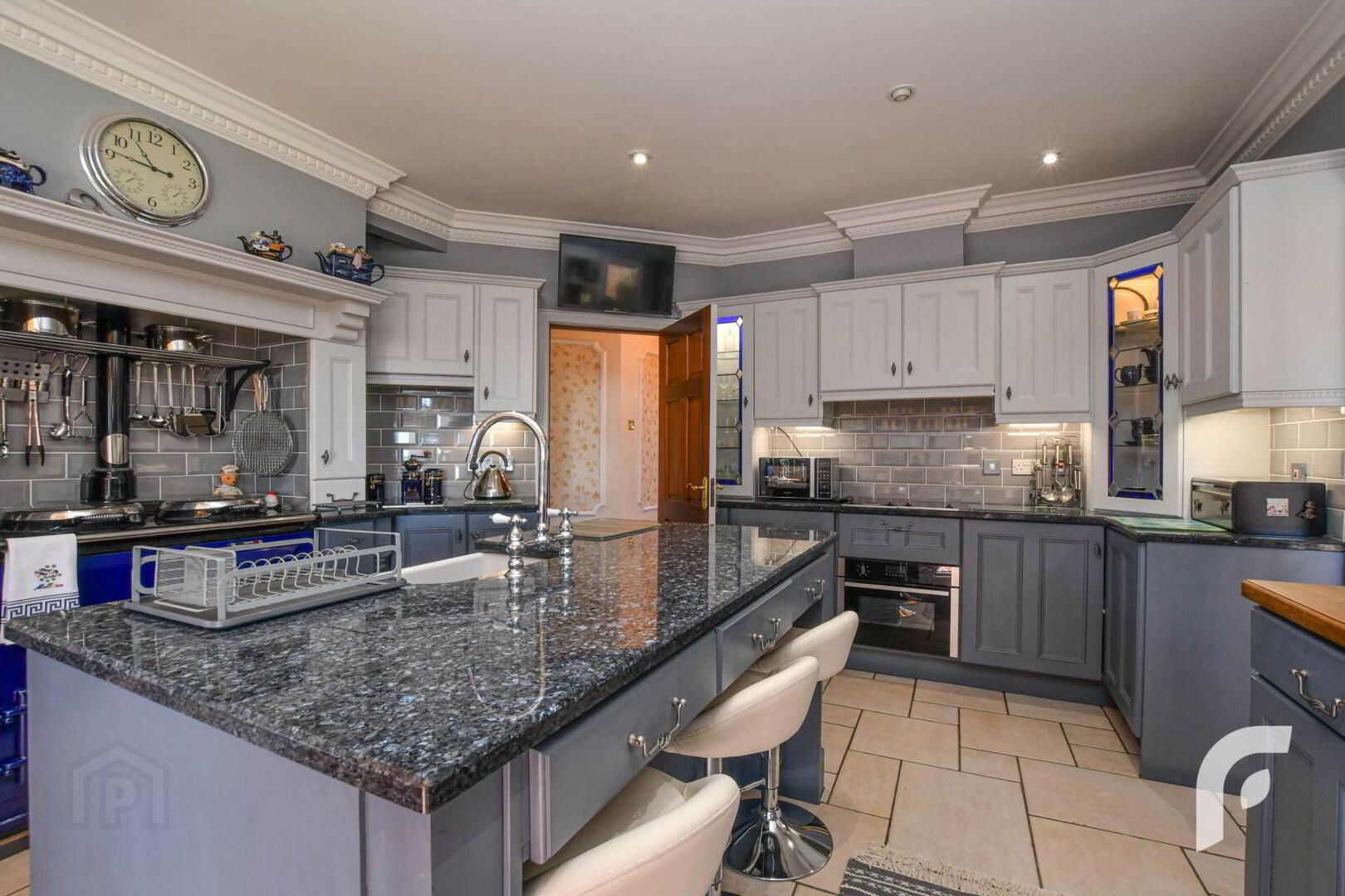 7 Hedgelea Grove 14 of 55