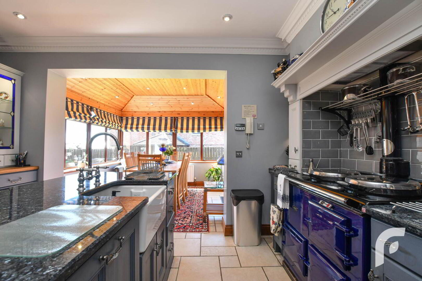 7 Hedgelea Grove 16 of 55