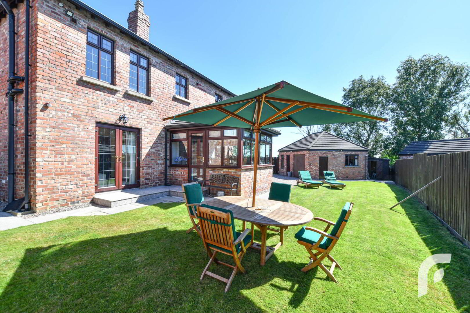 7 Hedgelea Grove 52 of 55