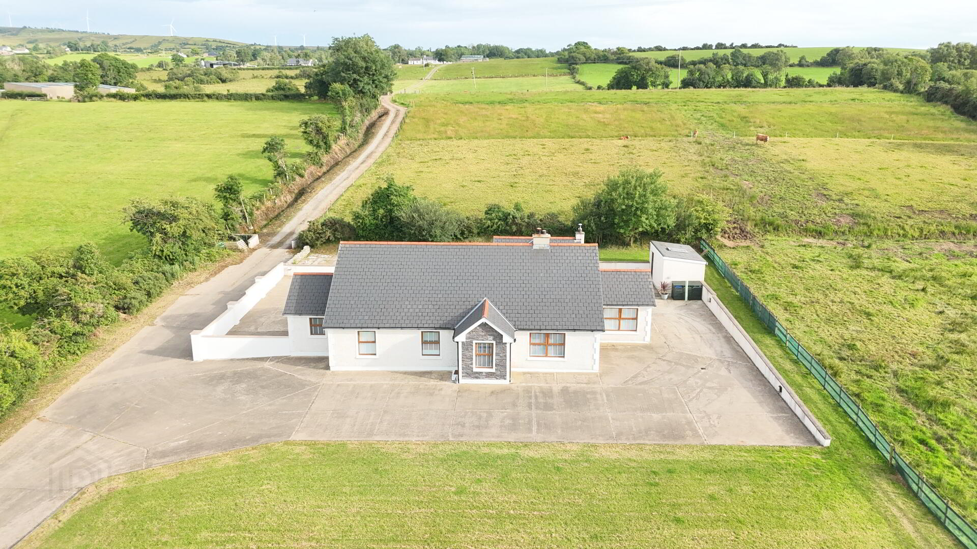 26 Toura Road 1 of 41