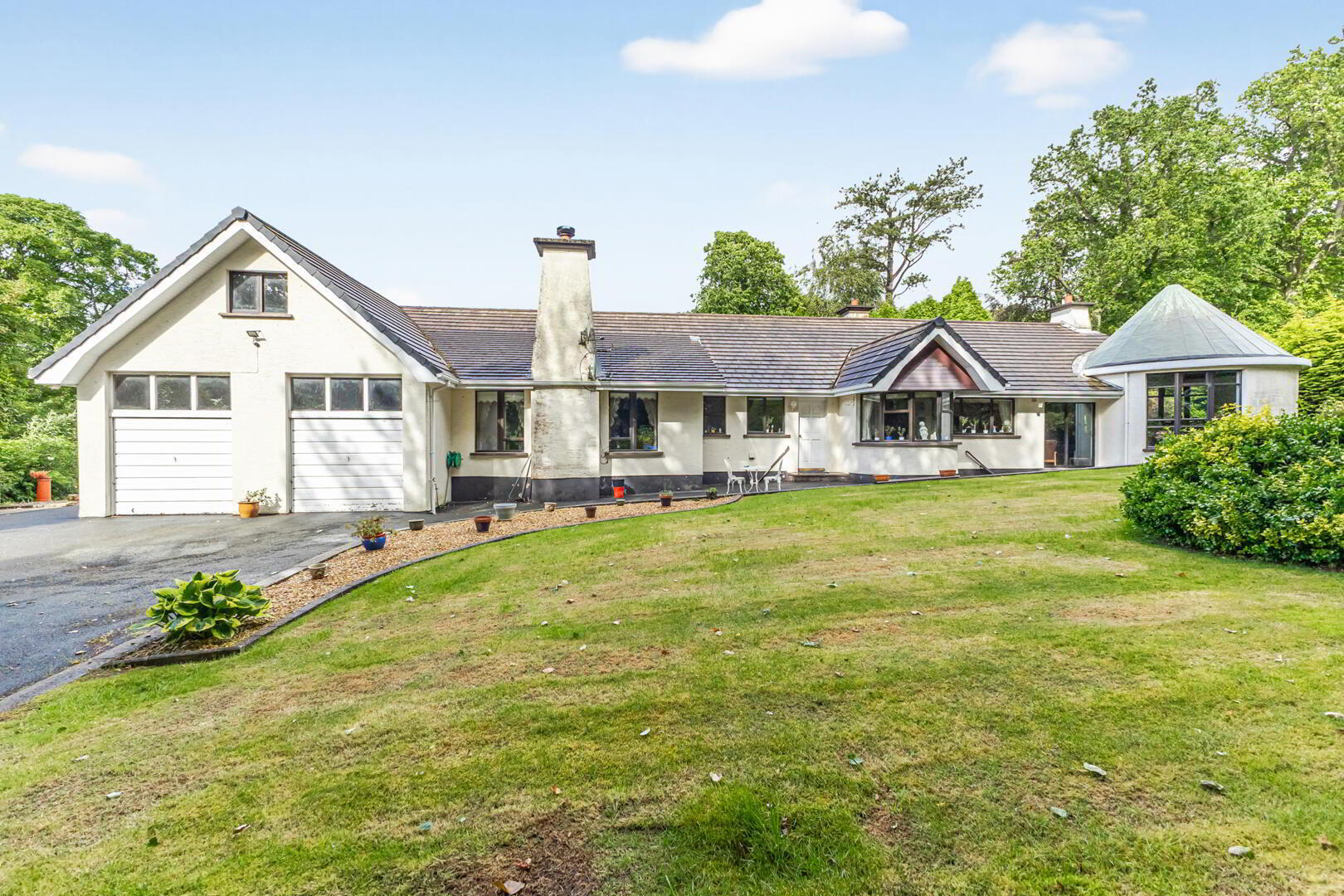12a Circular Road West 1 of 44