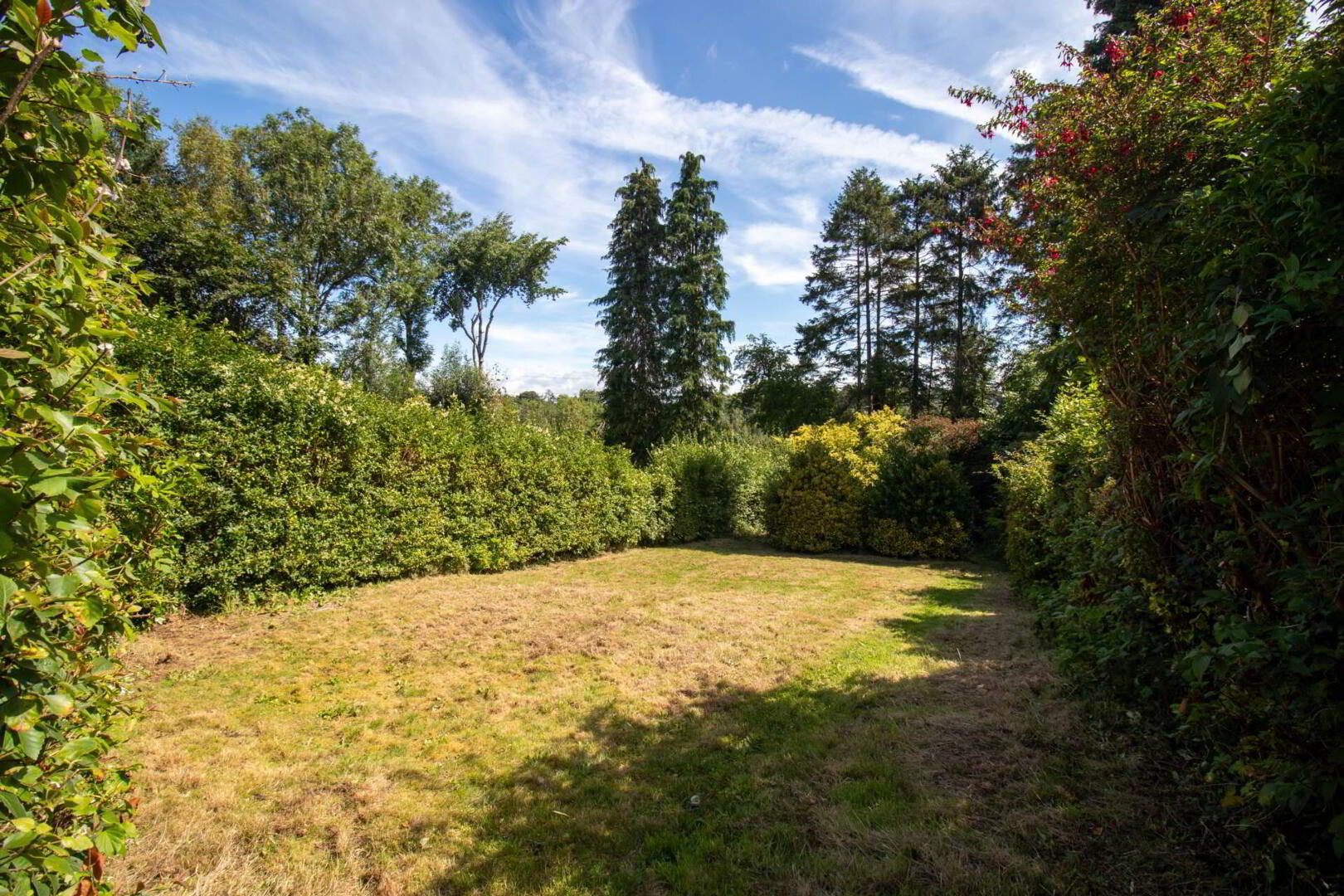 13 Highfield Road 19 of 27