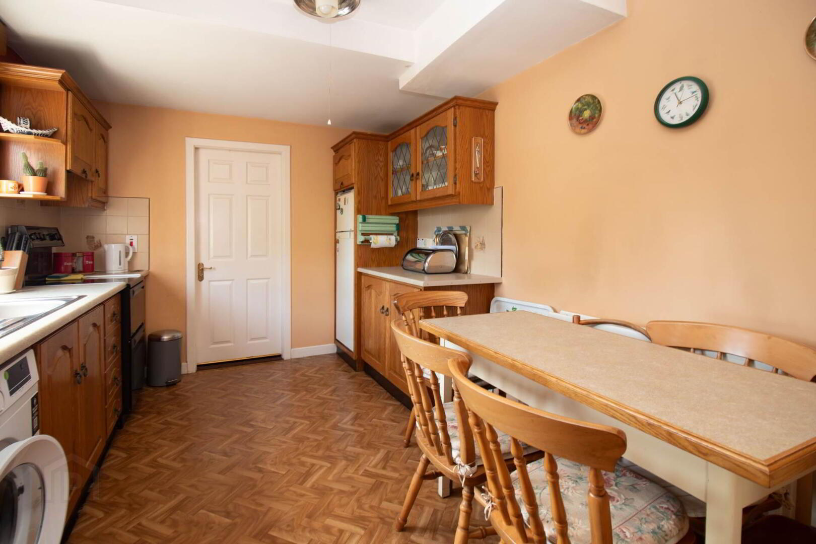 13 Highfield Road 7 of 27