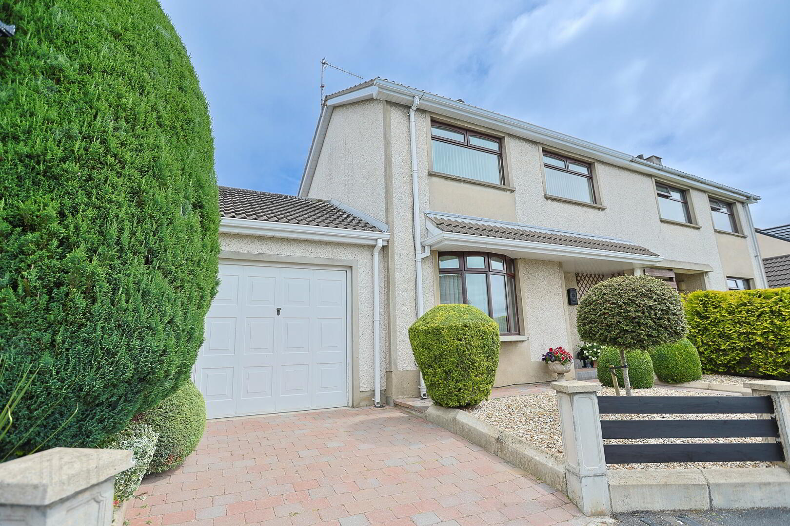 44 Mountview Park 4 of 96