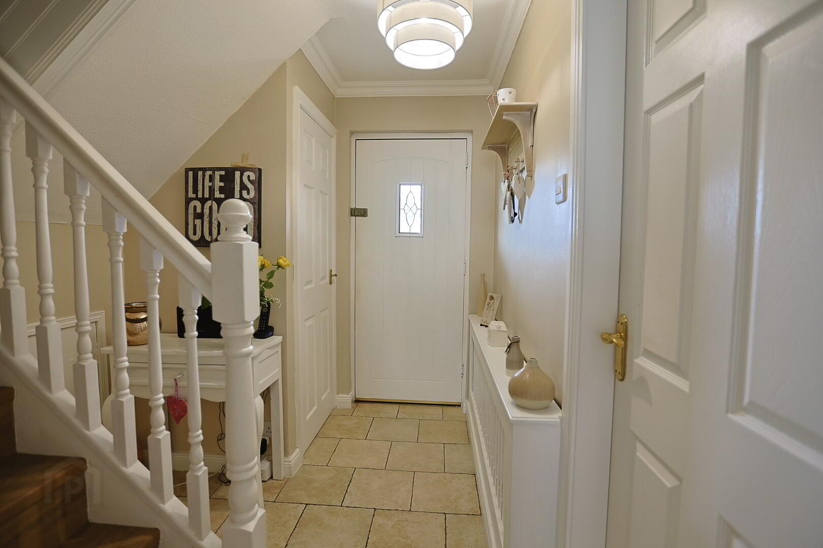 44 Mountview Park 7 of 96