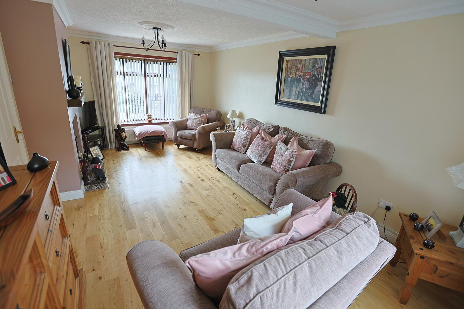 44 Mountview Park 12 of 96