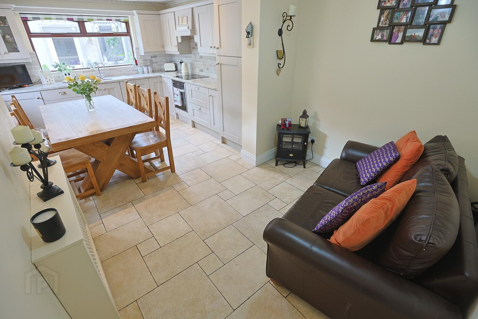 44 Mountview Park 27 of 96