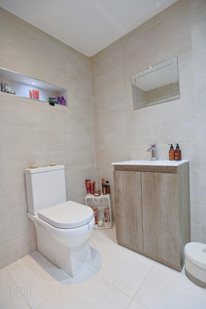 44 Mountview Park 68 of 96