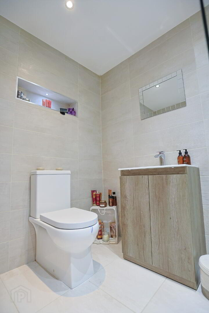 44 Mountview Park 70 of 96