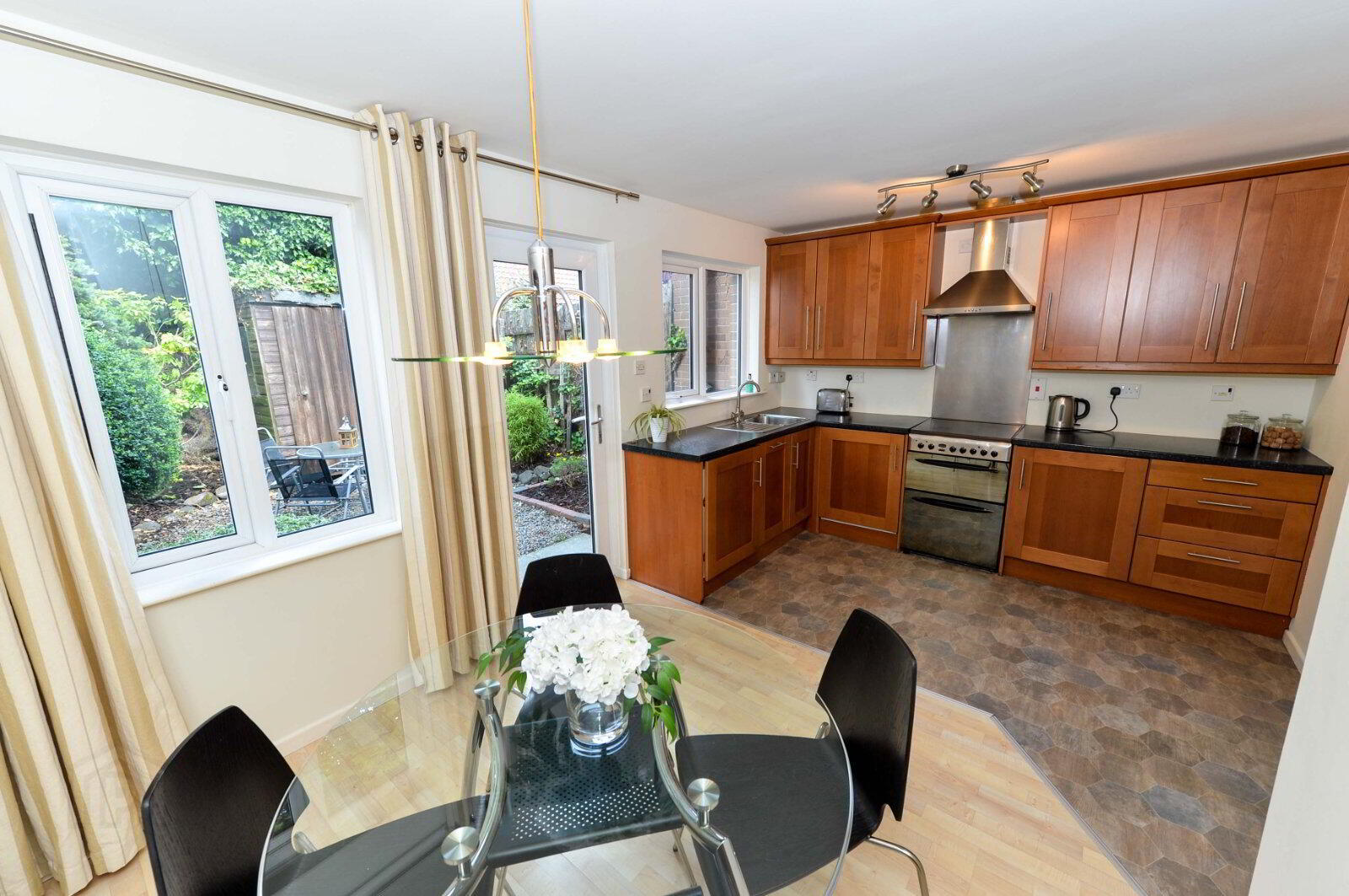 3 Hopedene Mews 7 of 17