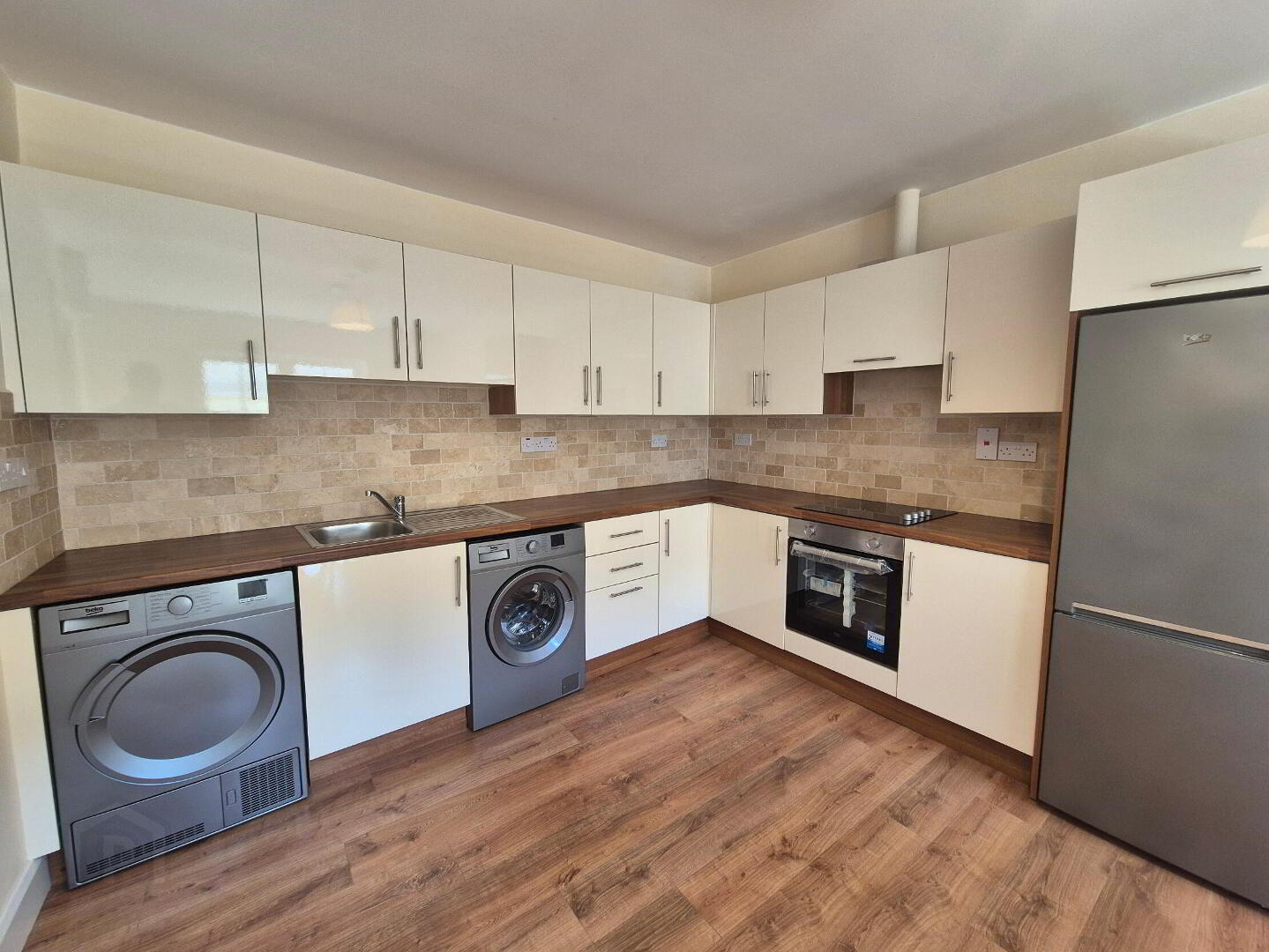 3 Brook Lane 6 of 32