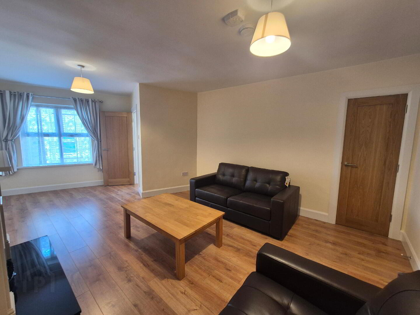 3 Brook Lane 14 of 32