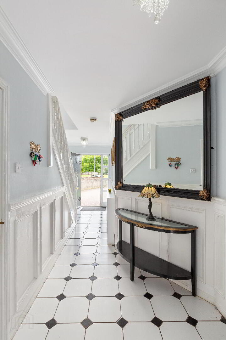 139 Canterbrook 2 of 19
