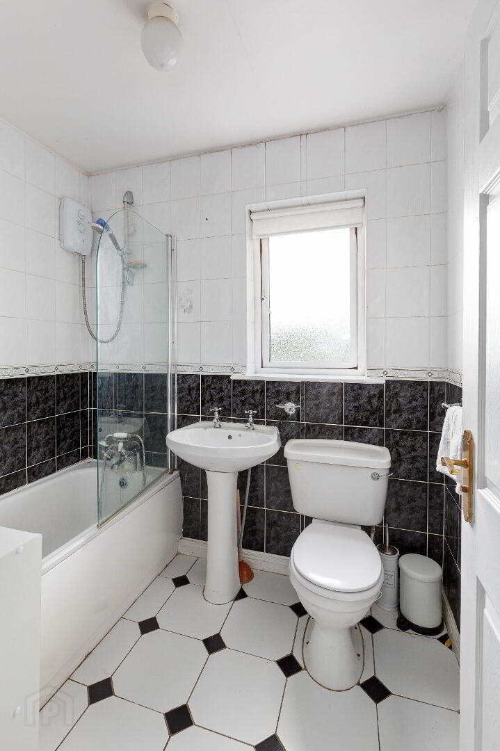 139 Canterbrook 15 of 19