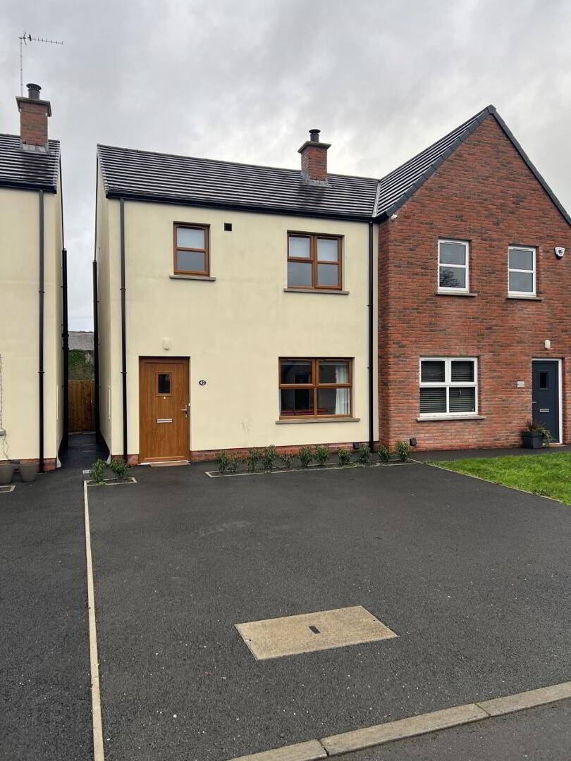42 Nicholson Green 1 of 13