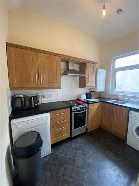 Flat 2 Lawrence Street 30 1 of 2