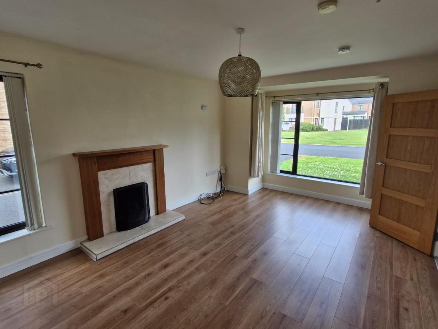 property description image