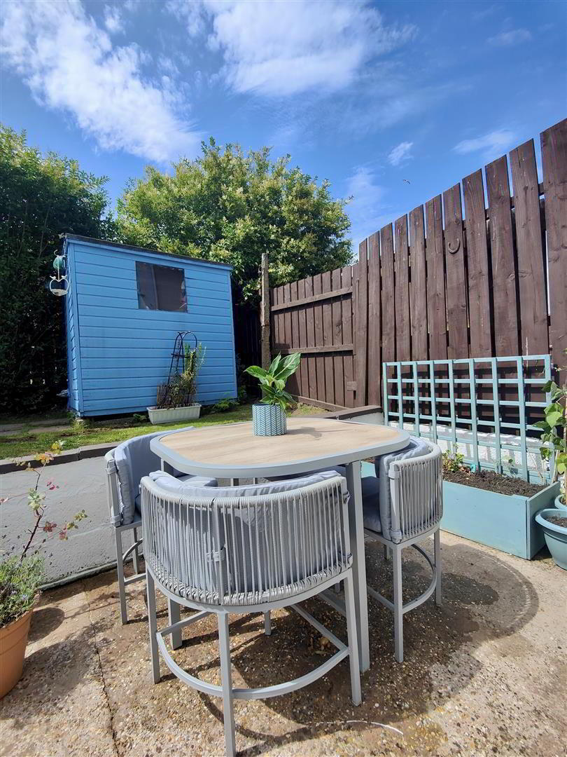 15 Waveney Avenue 28 of 32