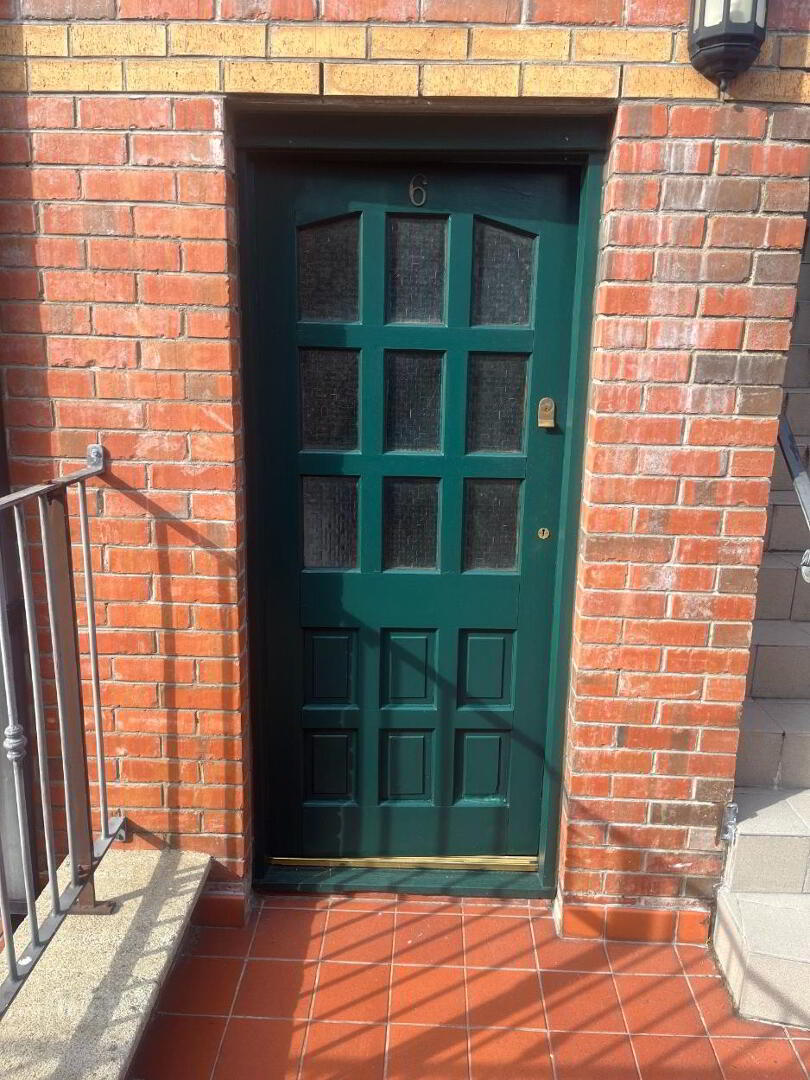 6 Donnybrook Court 2 of 34