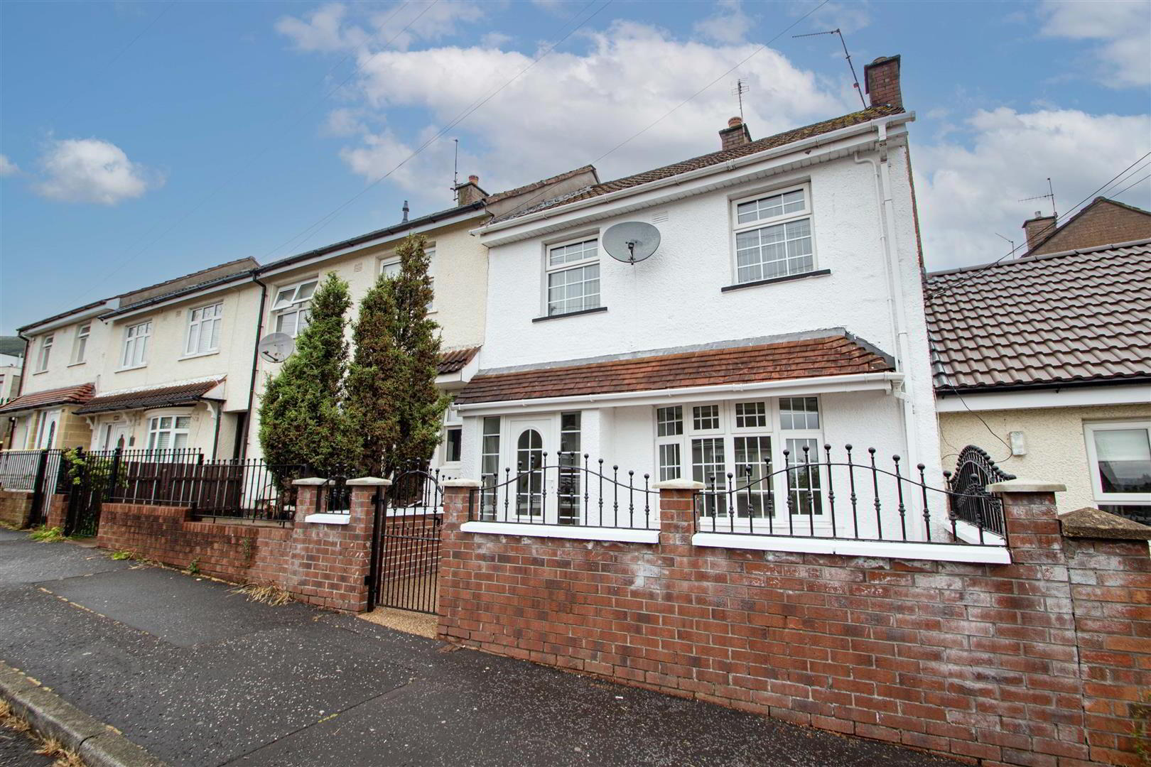 111 Monagh Road 1 of 22