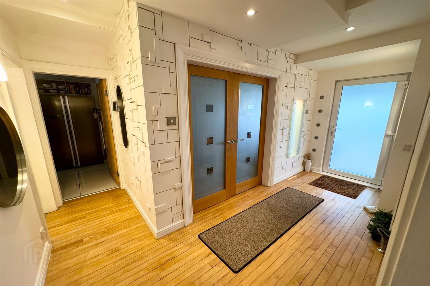 8 Thorburn Road 3 of 35