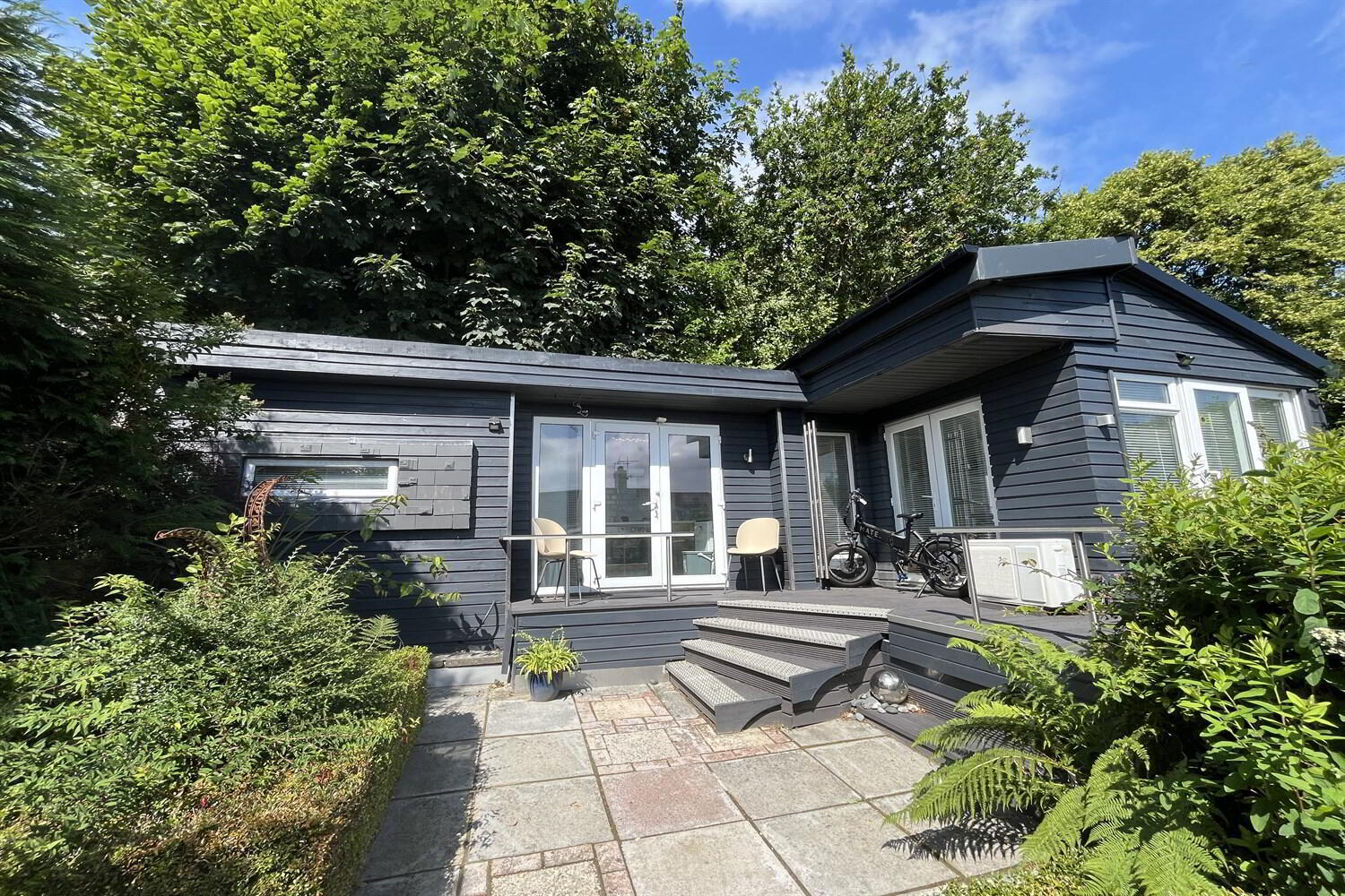 8 Thorburn Road 29 of 35