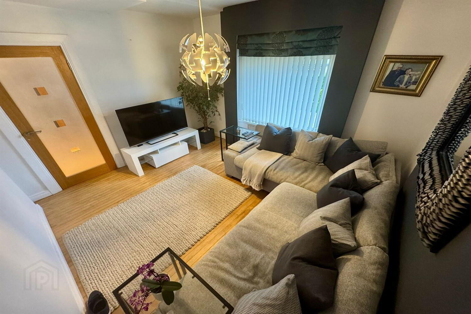 8 Thorburn Road 15 of 35