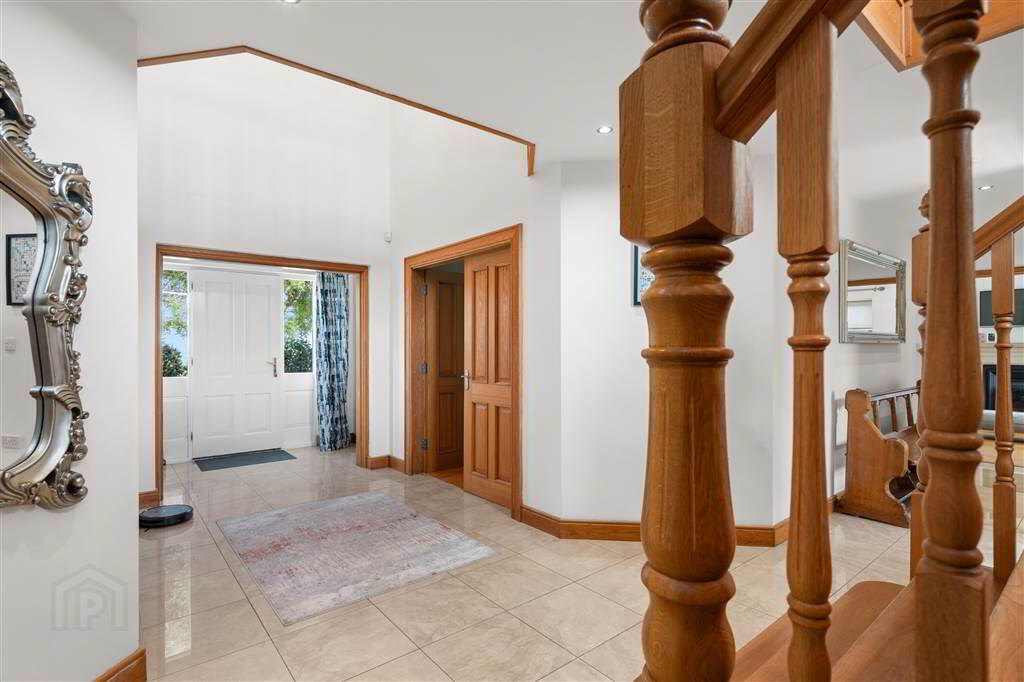 27 Lisnahilt Road 10 of 64