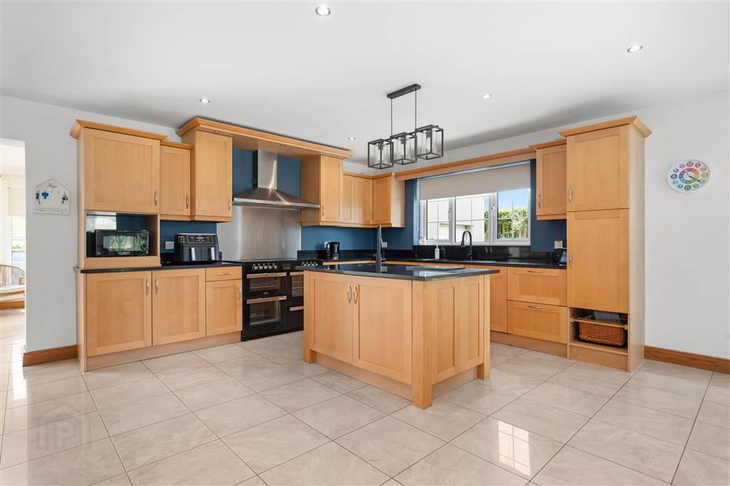 27 Lisnahilt Road 11 of 64