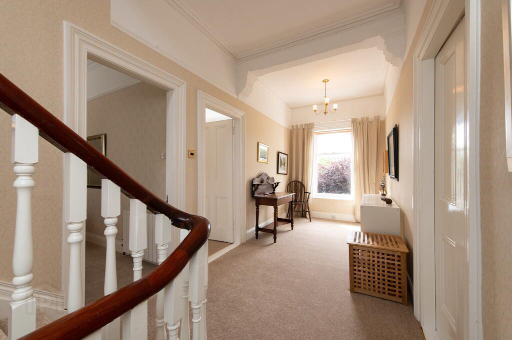 "Latharna", 14 Lenamore Avenue 14 of 39