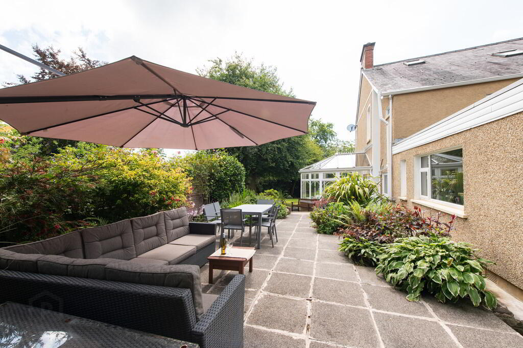 "Latharna", 14 Lenamore Avenue 28 of 39