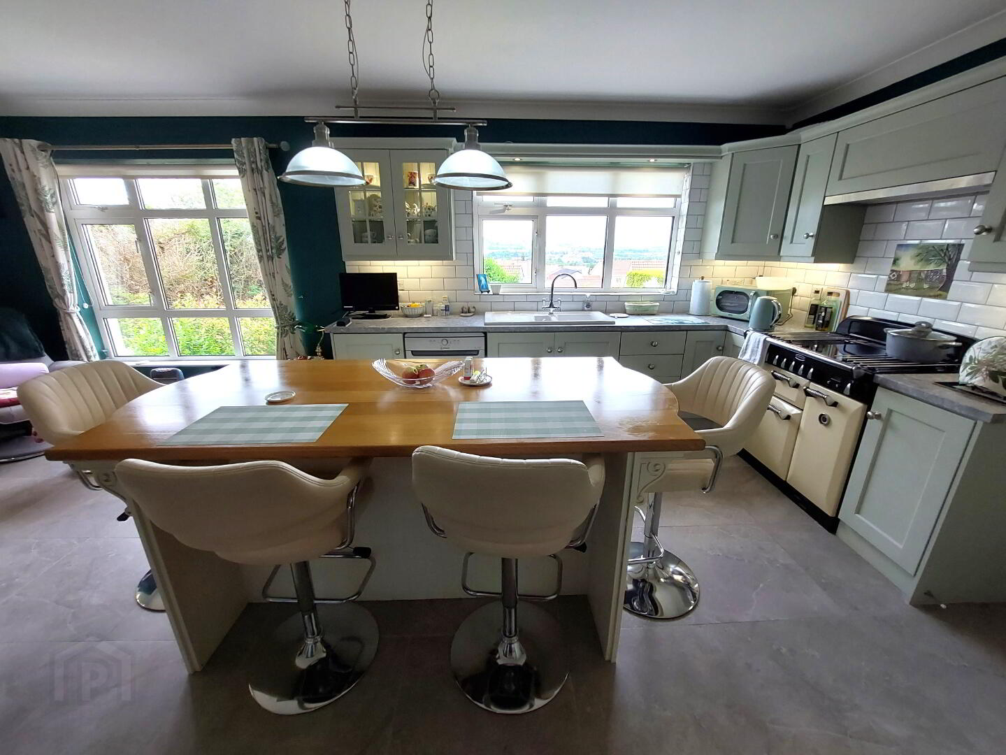 18a Glen Road 8 of 34