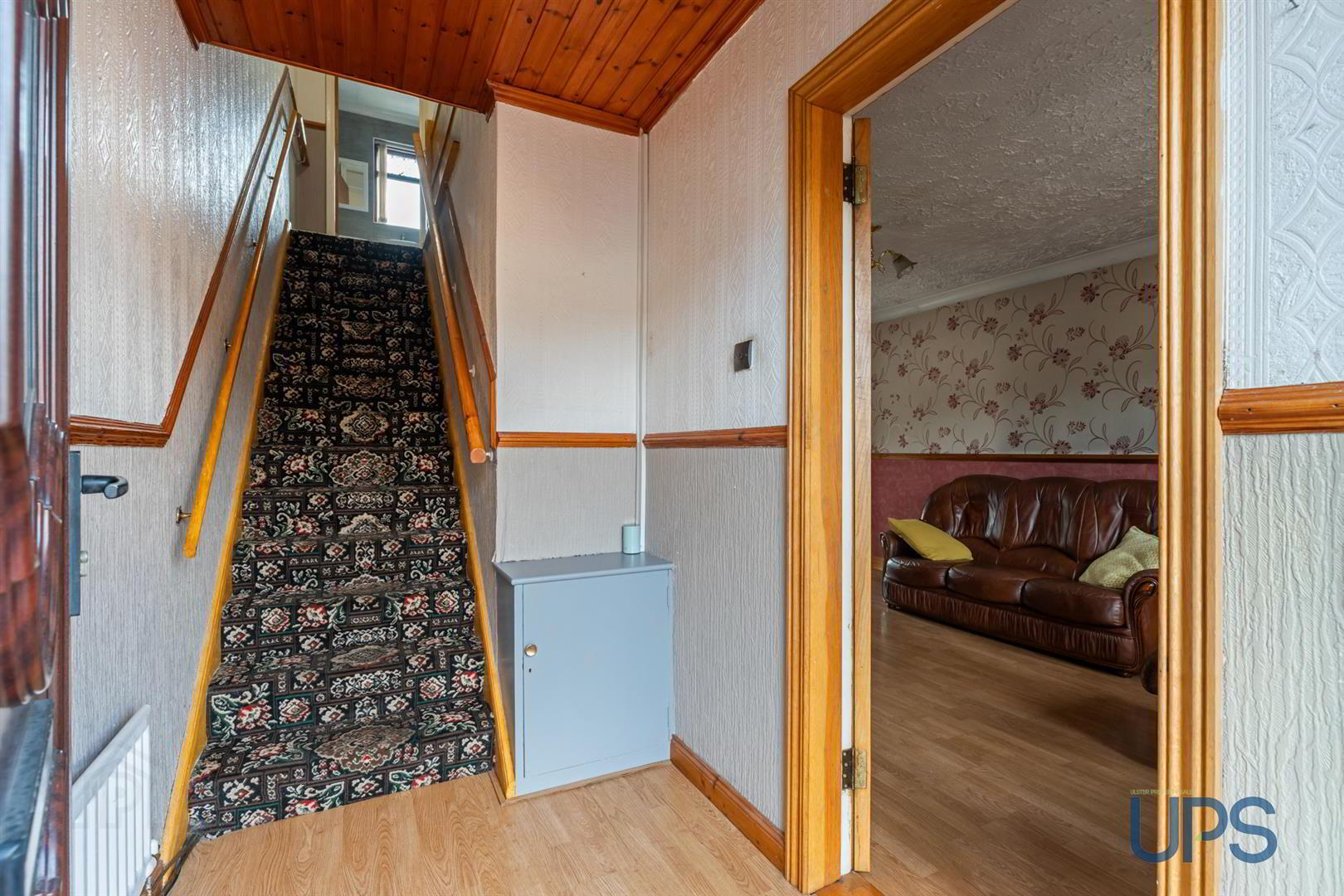 73 Lenadoon Avenue 3 of 25
