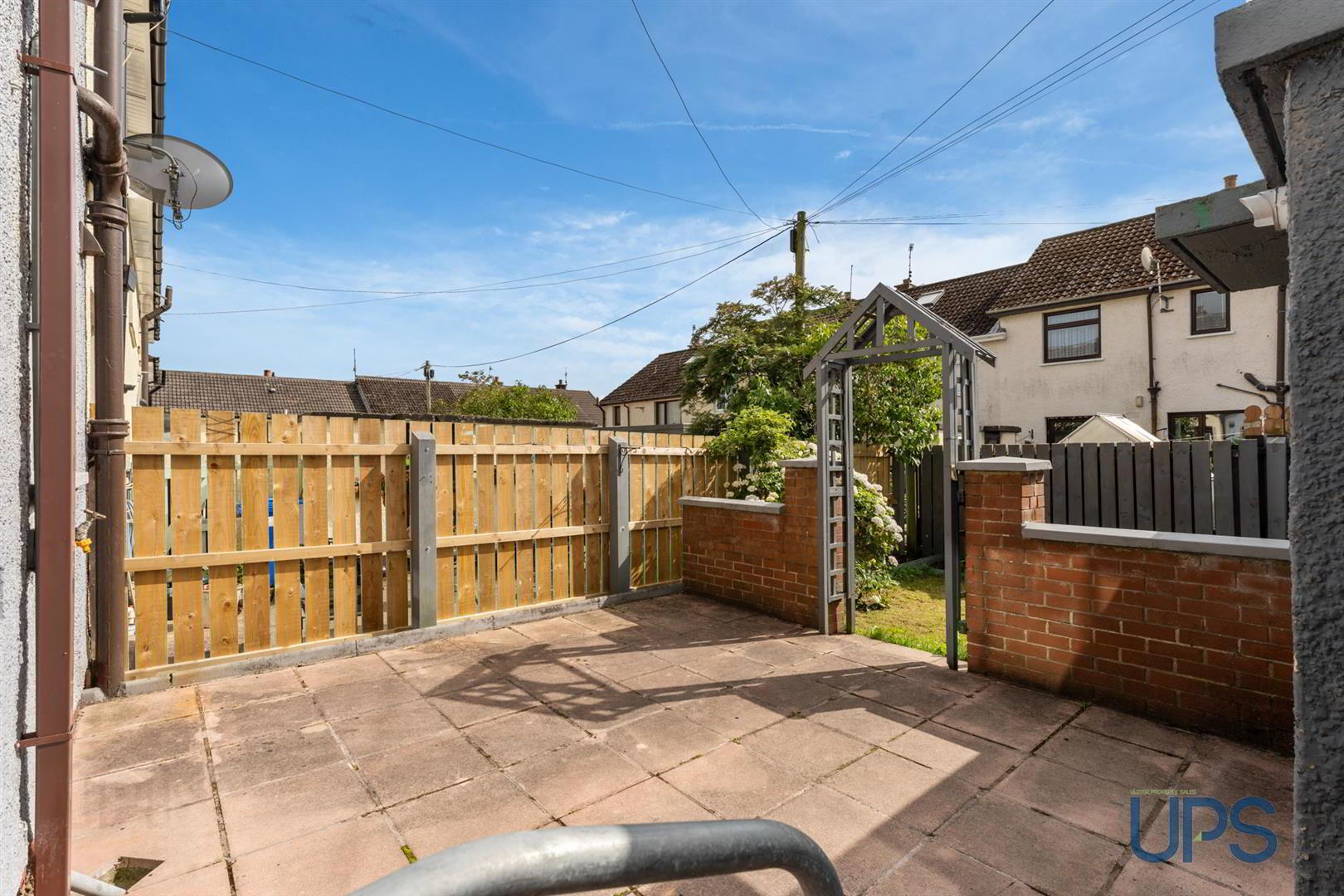 73 Lenadoon Avenue 20 of 25