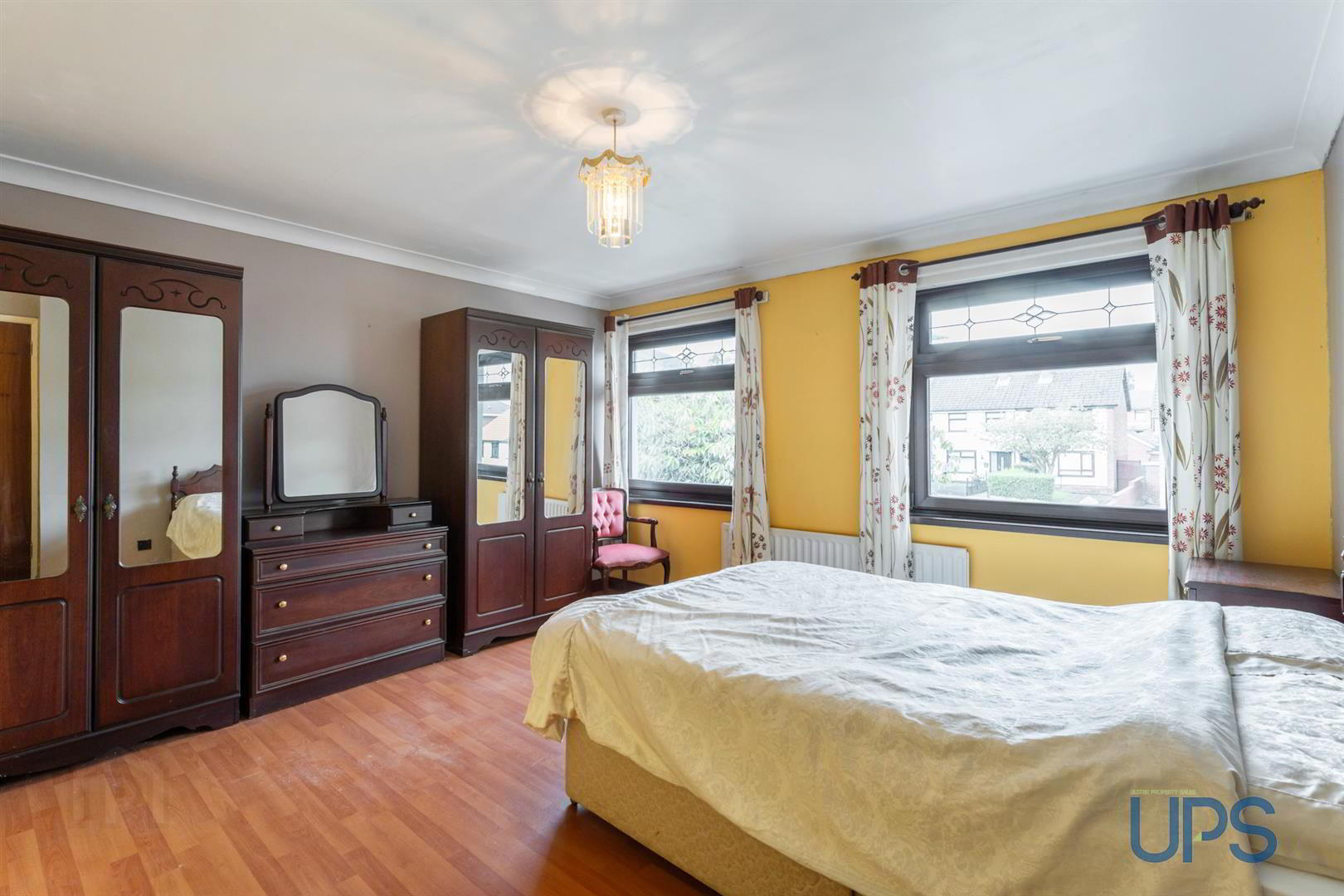 73 Lenadoon Avenue 14 of 25