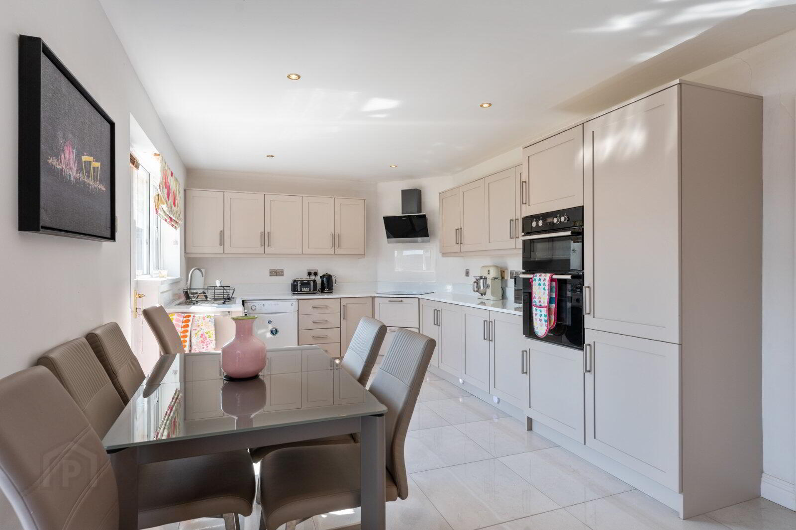 24 Westland Avenue 10 of 32