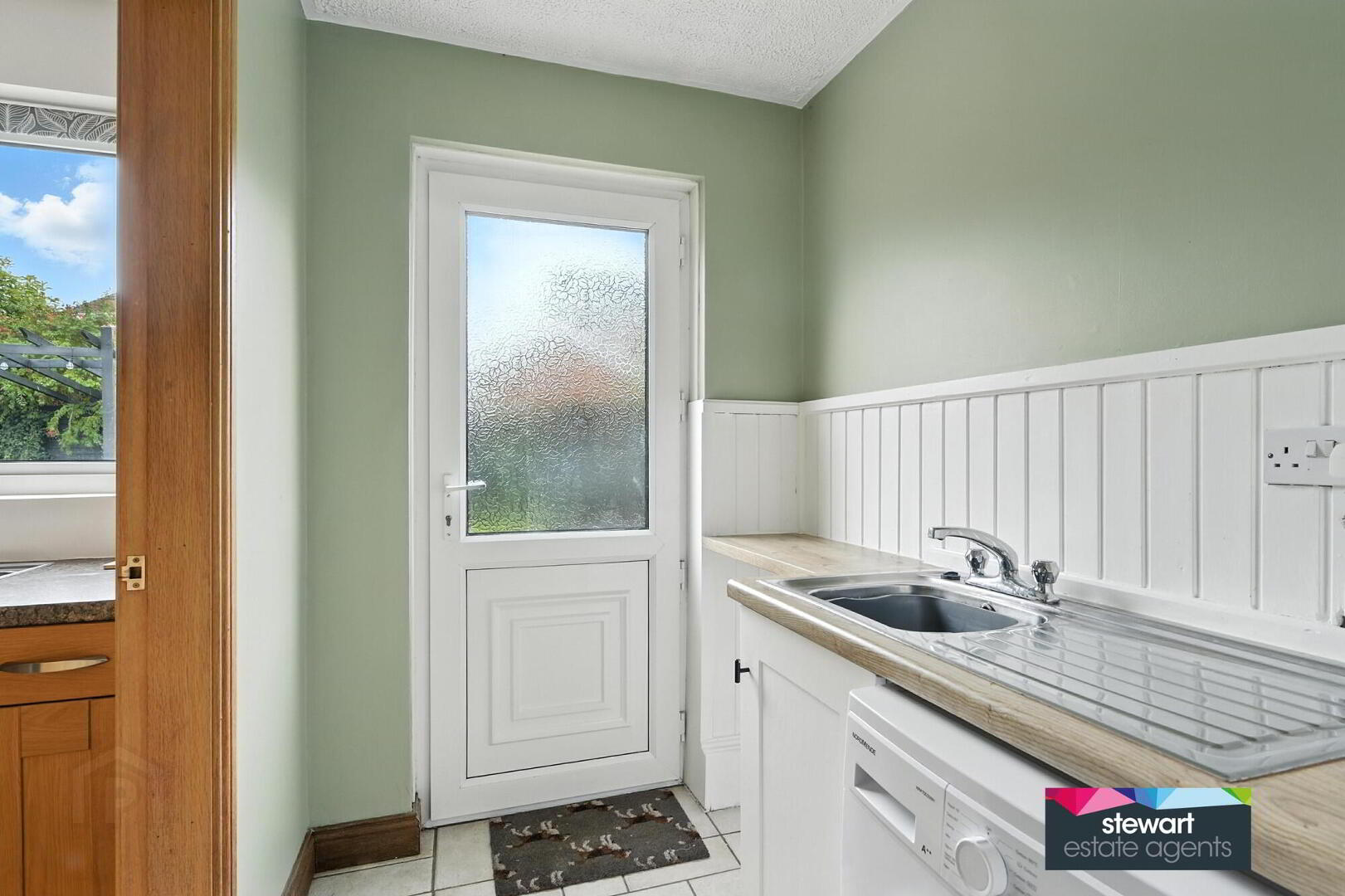 2 Deramore Avenue 16 of 28