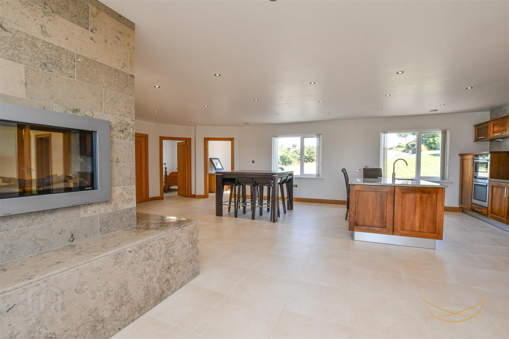 64e Tildarg Road 16 of 63