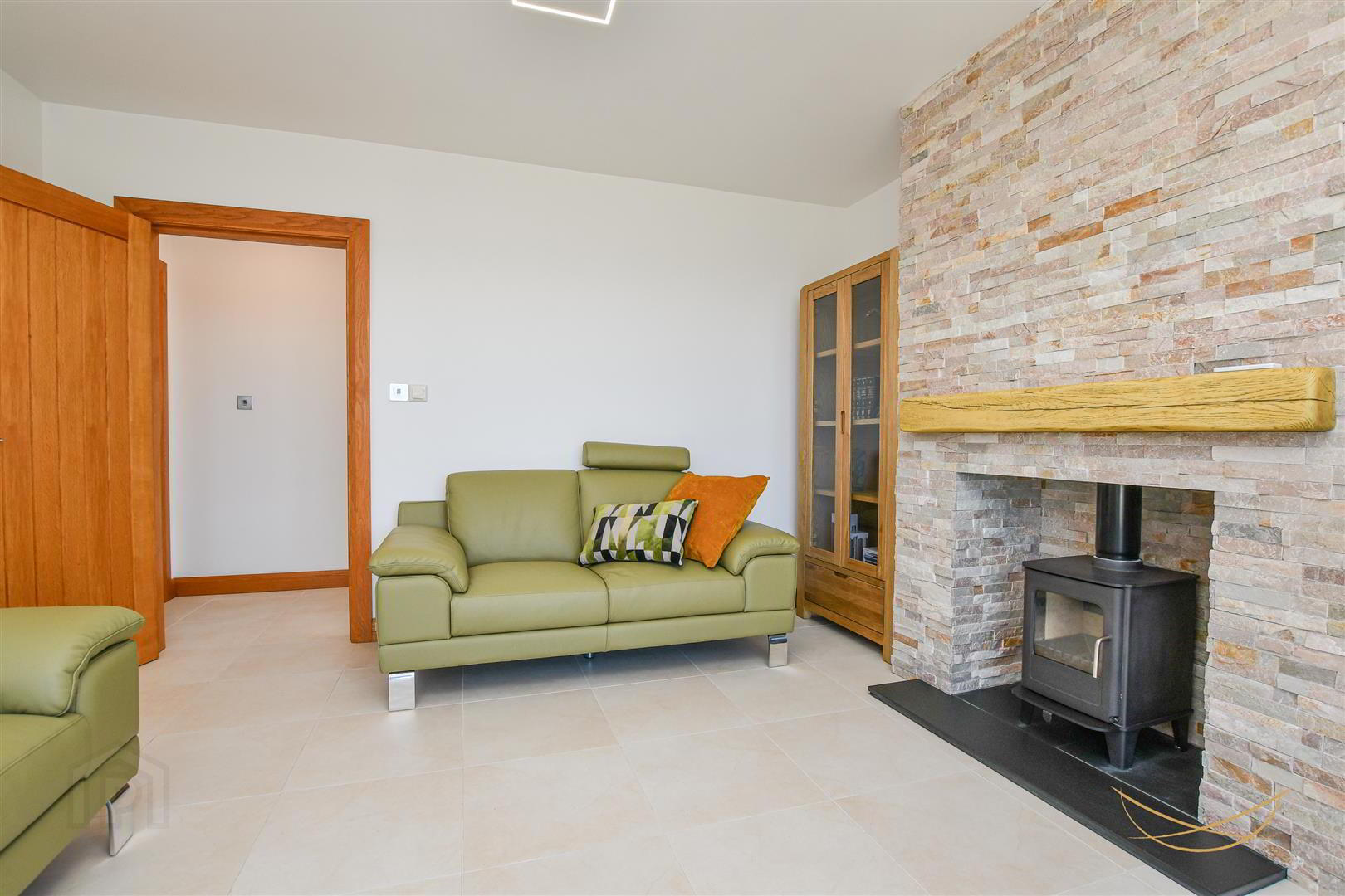 64e Tildarg Road 24 of 63